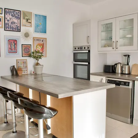 Private In A 2 Bedroom In Blata L-bajda - Close To Valletta Apartament