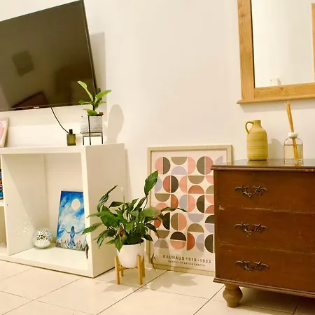 Private In A 2 Bedroom In Blata L-bajda - Close To Valletta Apartament