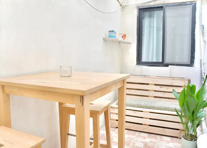 Private In A 2 Bedroom In Blata L-bajda - Close To Valletta Hamrun