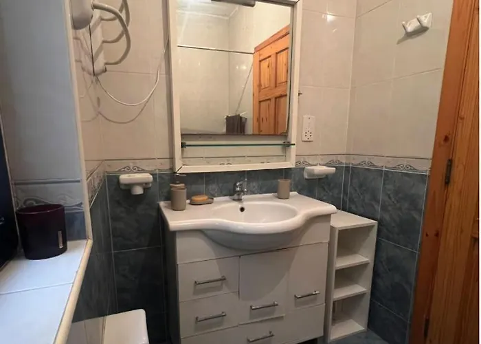 Apartament Private In A 2 Bedroom In Blata L-bajda - Close To Valletta Hamrun