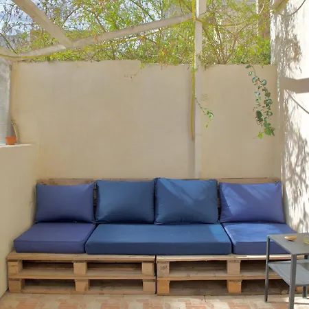 Daire Private In A 2 Bedroom In Blata L-bajda - Close To Valletta