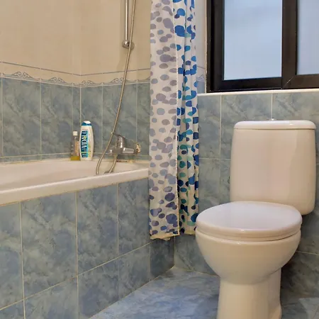 Daire Private In A 2 Bedroom In Blata L-bajda - Close To Valletta Hamrun