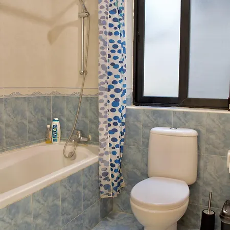 Private In A 2 Bedroom In Blata L-bajda - Close To Valletta Apartment *