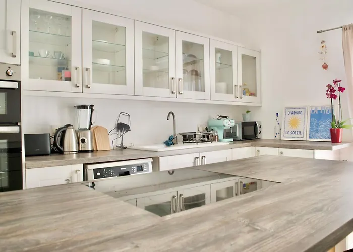 Private In A 2 Bedroom In Blata L-bajda - Close To Valletta * Hamrun