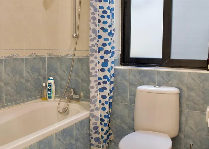 Private In A 2 Bedroom In Blata L-bajda - Close To Valletta Appartement *